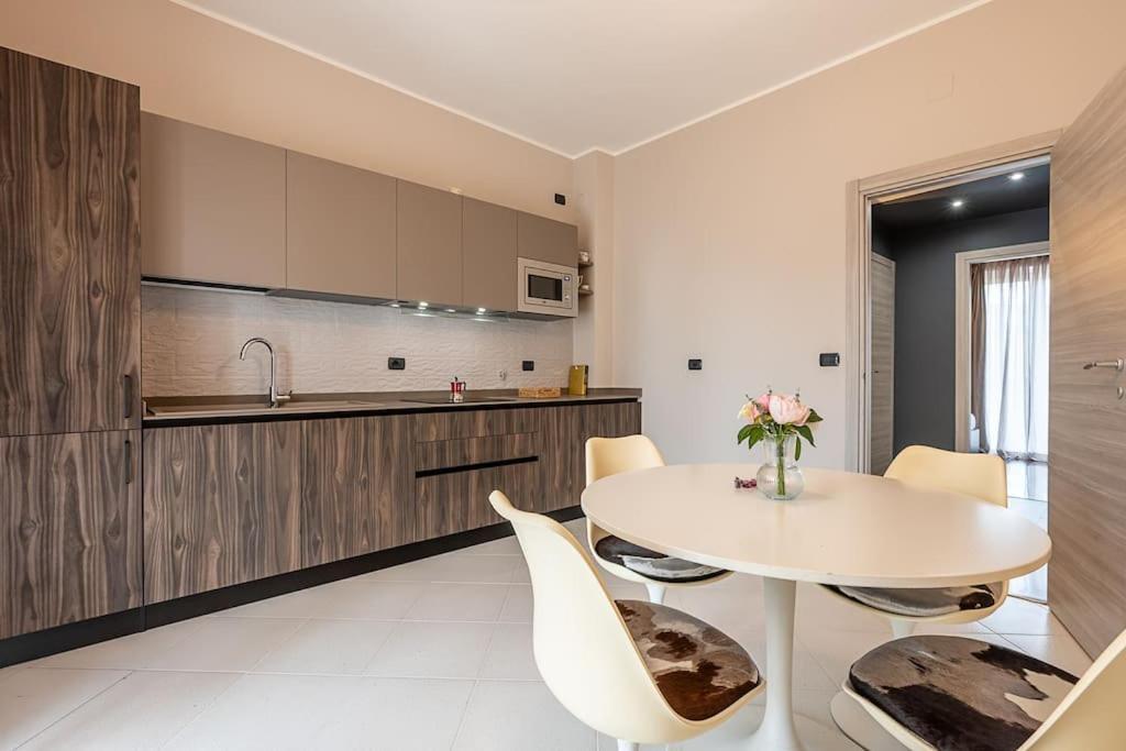 Casa Bianca Bruino, Privacy E Confort エクステリア 写真